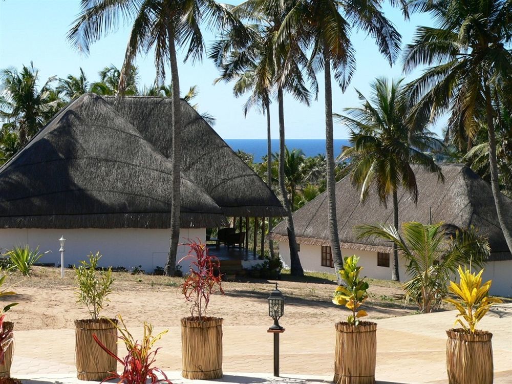 Blue Moon Beach Holiday Resort Inhambane Eksteriør billede