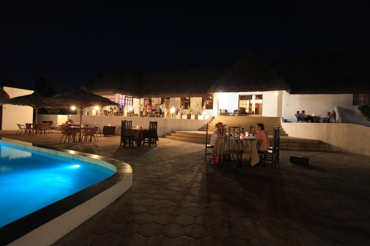 Blue Moon Beach Holiday Resort Inhambane Eksteriør billede